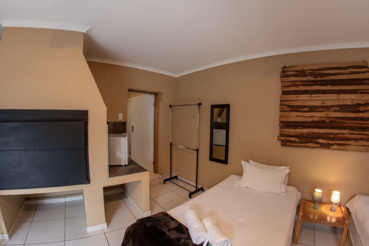 Meransha Self Catering Cc Walvis Bay Exterior photo