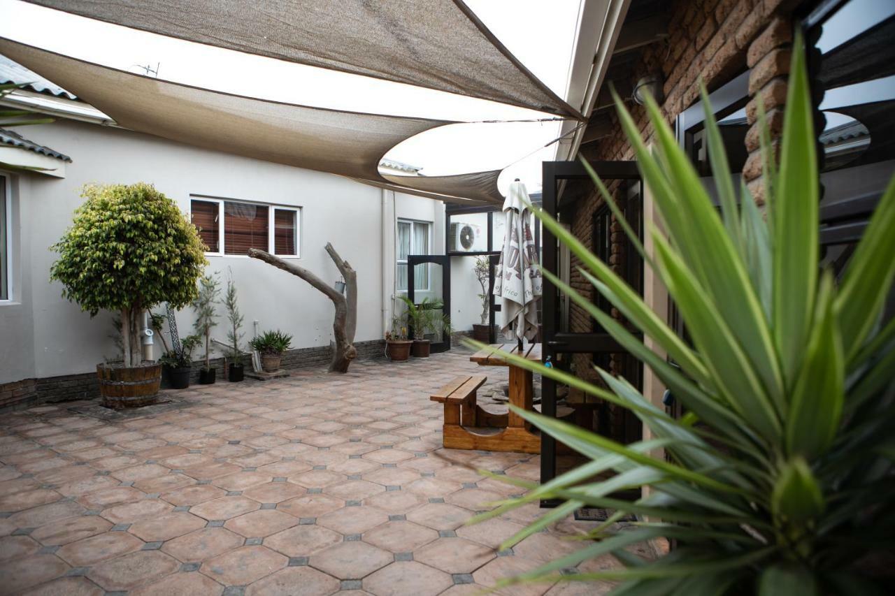 Meransha Self Catering Cc Walvis Bay Exterior photo