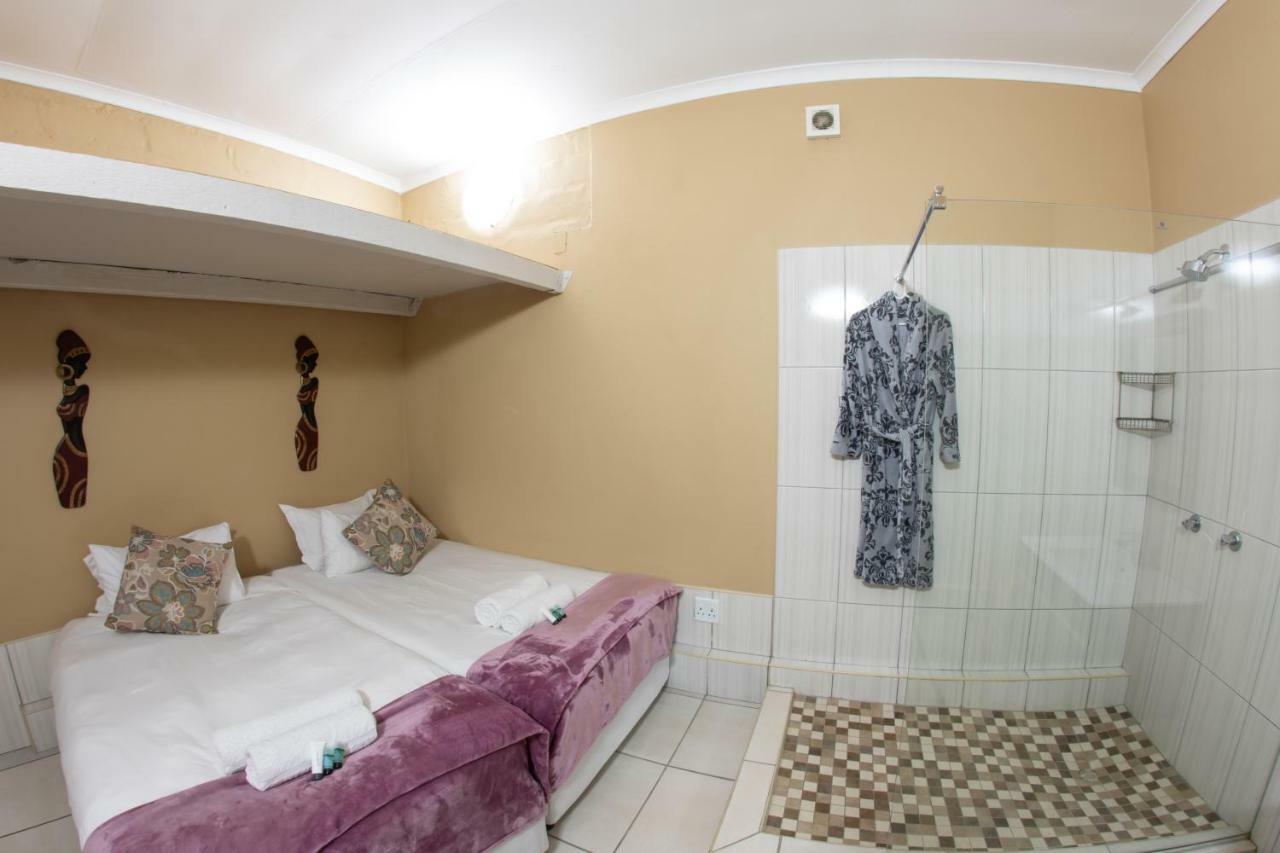 Meransha Self Catering Cc Walvis Bay Exterior photo