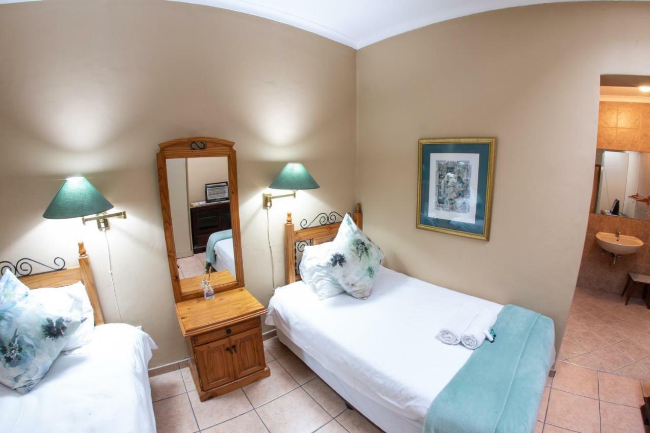 Meransha Self Catering Cc Walvis Bay Exterior photo